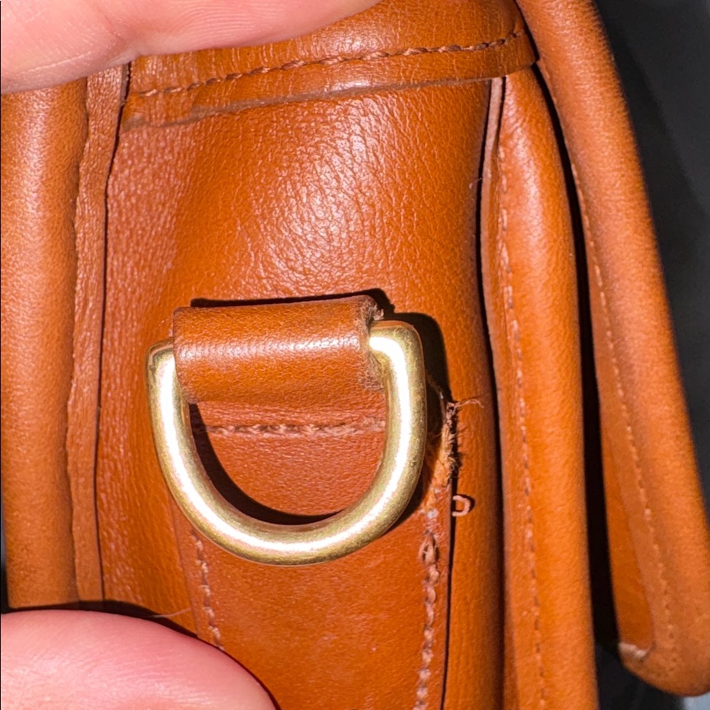 1998 VTG Coach Court British Tan 9870 - Picture 15 of 16